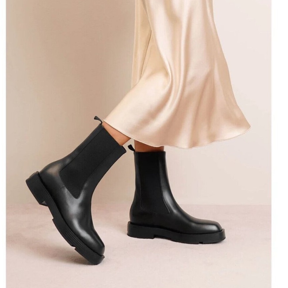 Givenchy G4 chelsea boot